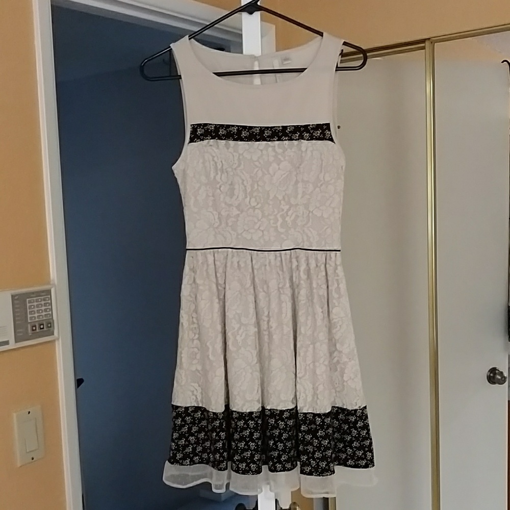 LC Lauren Conrad cream lace dress